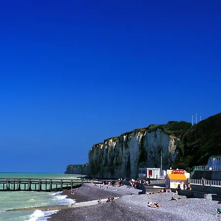 Normandie Les Roses For 4 Persons Holiday home Veules-les-Roses